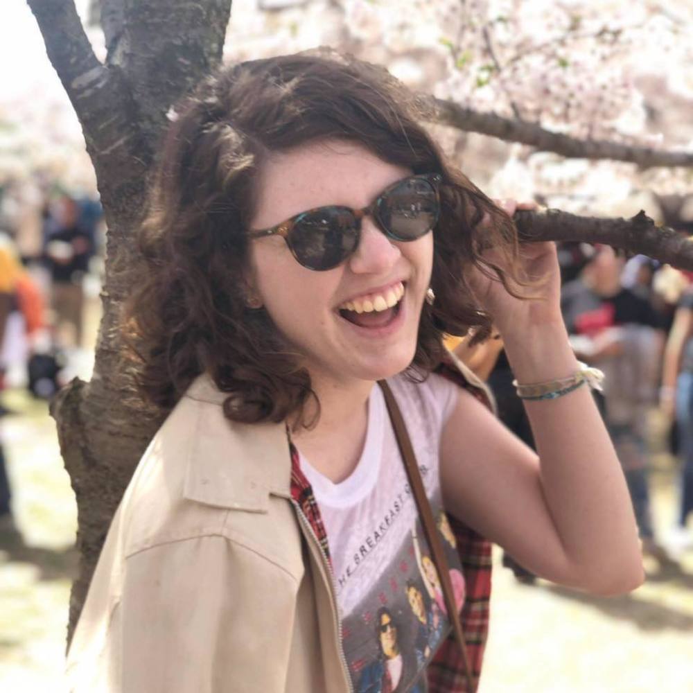 Meet your Posher, Kira